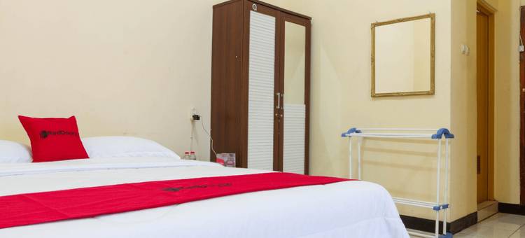 红多兹酒店@加鲁特帕塔鲁曼(RedDoorz @ Pataruman Garut)图片
