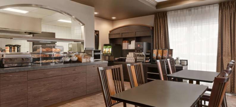 莱维斯戴斯酒店(Days Inn by Wyndham Levis)图片