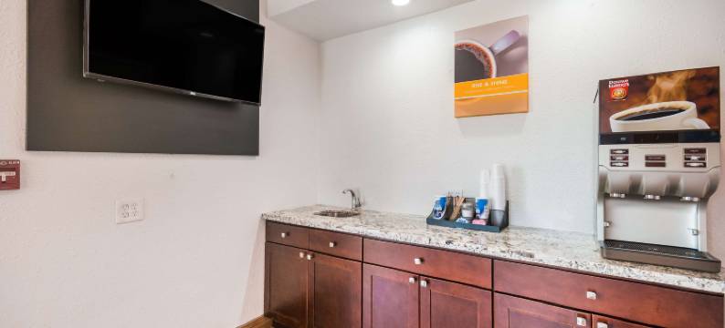 莫特尔六休斯敦-布鲁克霍洛(Motel 6 Houston, TX - Brookhollow)图片