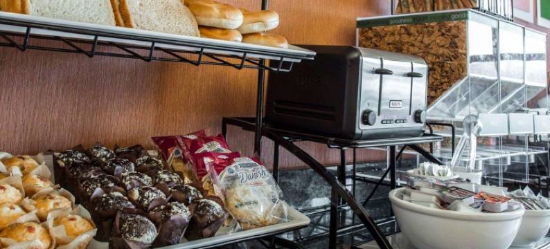 舒适酒店和套房卢伯顿中心I-95(Comfort Inn & Suites Lumberton Central I-95)图片