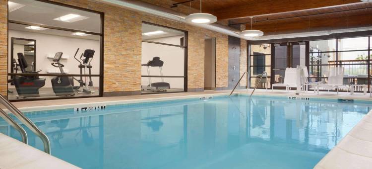 阿什维尔河艺术区乡村旅馆及套房 - 丽笙酒店集团(Country Inn & Suites by Radisson Asheville River Arts District)图片