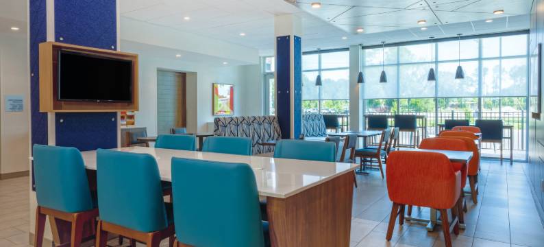 斯塔克智选假日酒店(Holiday Inn Express STARKE by IHG)图片