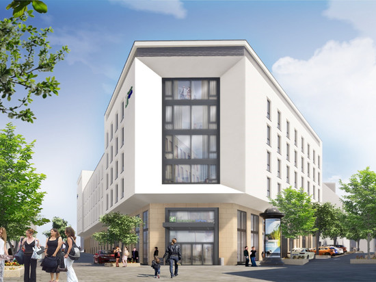 海尔布隆快捷假日酒店