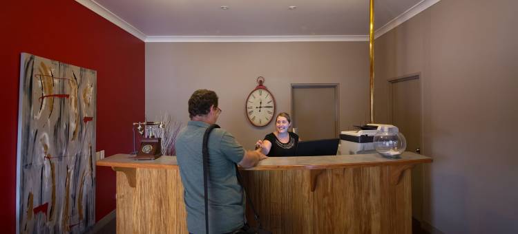 马拉布恩汽车旅馆(Emerald Maraboon Motor Inn)图片