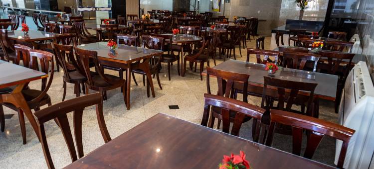 普拉亚广场套房酒店(Plaza Praia Suítes)图片
