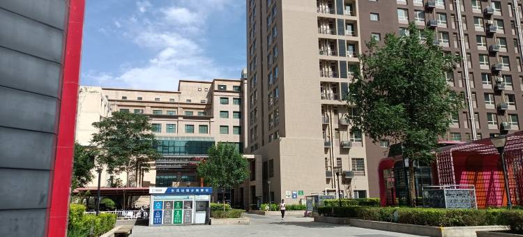 L.C精品民宿(中房富力城店)图片