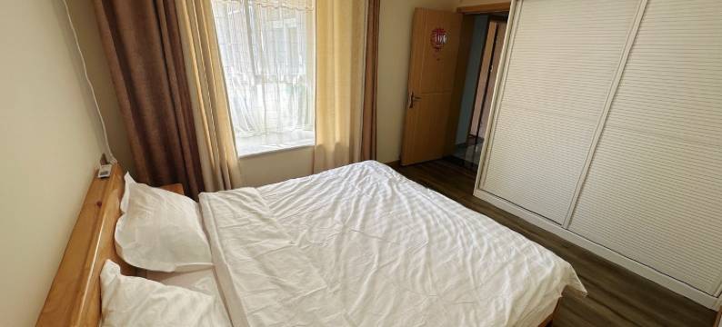 房东饶小阳公寓(沿河路分店)图片