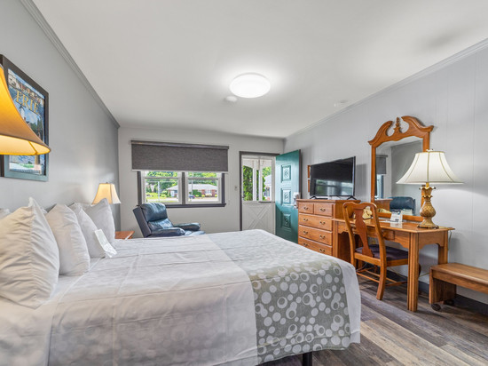 玻璃屋旅馆伊利