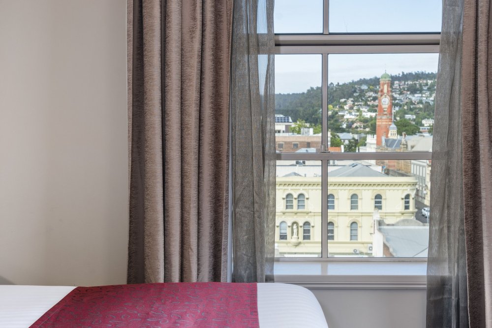 Hotel Grand Chancellor LauncestonOver view