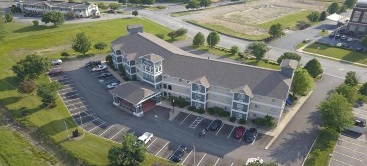 印第安纳波利斯机场凯隆波因特酒店(Clarion Pointe Indianapolis Airport)图片