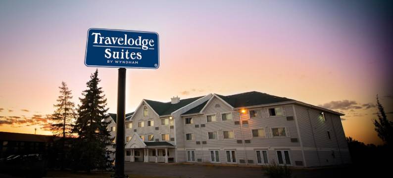 里贾纳温德姆Travelodge套房/Eastgate Bay酒店(Travelodge Suites by Wyndham Regina / Eastgate Bay)图片