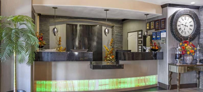 祖母绿贝斯特韦斯特优质套房酒店(Best Western Plus Emerald Inn  Suites)图片