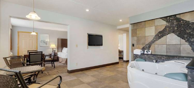 朗布兰奇贝斯特韦斯特优质酒店及会议中心(Best Western Plus Longbranch Hotel  Convention Center)图片