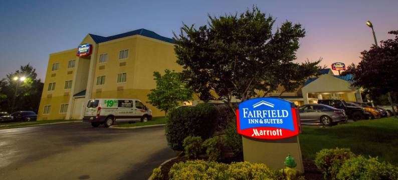诺克斯维尔/东万枫酒店及套房(Fairfield Inn & Suites Knoxville/East)图片