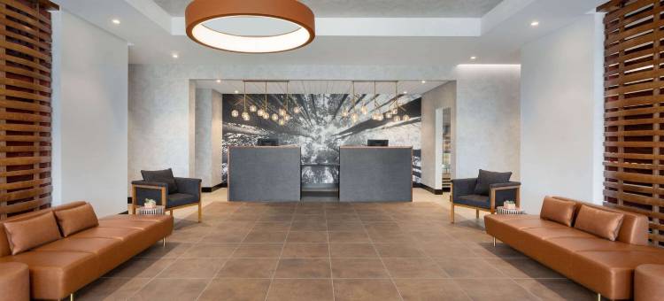 圣罗莎索诺玛拉昆塔温德姆套房酒店(La Quinta Inn & Suites by Wyndham Santa Rosa Sonoma)图片