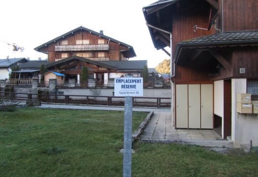 Residence in the heart of the typical old village of Les Gets while remaining calm, Hotel Overview