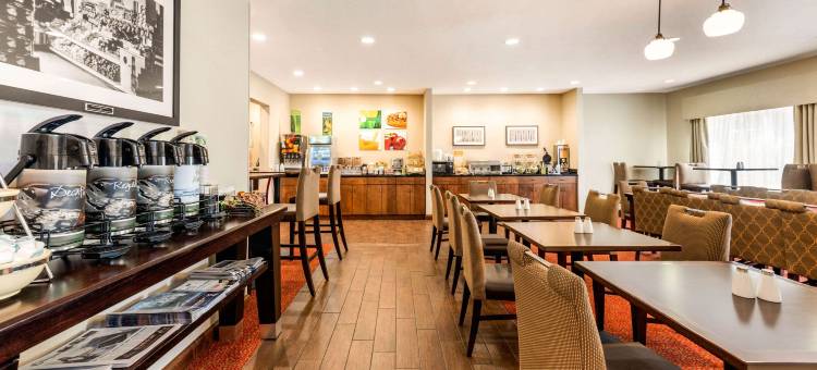 柯林斯堡大学凯艺套房酒店(Quality Inn & Suites University Fort Collins)图片