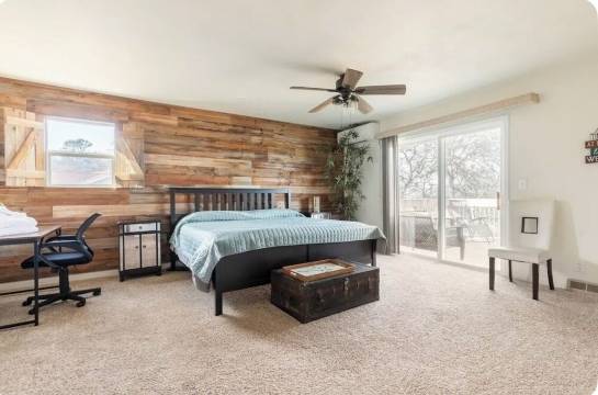 Explore natures retreat with amazing views of Lake Tulloch and close to Yosemite