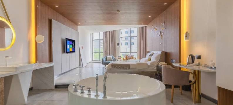 兴仁悦栖主题酒店图片