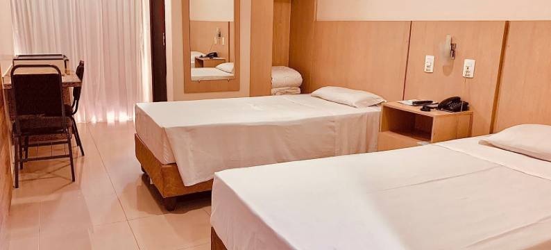 维多利亚广场酒店(Victoria Plaza Hotel)图片