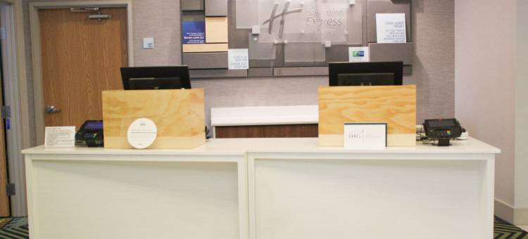 智选假日套房酒店布卢明顿N -马丁斯维尔 by IHG(Holiday Inn Express & Suites Martinsville-Bloomington Area)图片