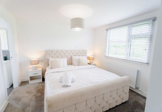 Castle View Chalet by Clonlum Cottages Hotel Overview