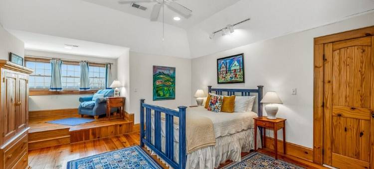 Gated Oasis with Breathtaking Views - Charming Canyon Hideaway图片