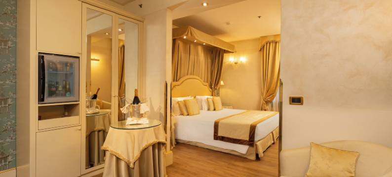 亚拉克米狄亚酒店(Hotel A la Commedia)图片