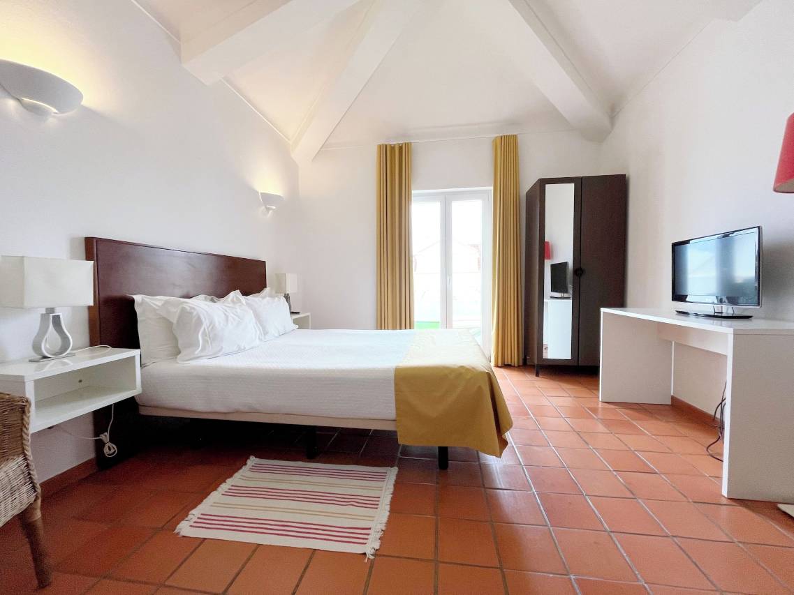 卡斯蒂略旅馆-限成人入住-AC住宿集团管理(Quartos da Vila - Duna Parque Resorts & Hotels)