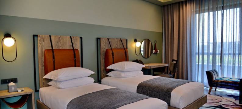 瀑布城庭苑酒店(Courtyard Hotel Waterfall City)图片