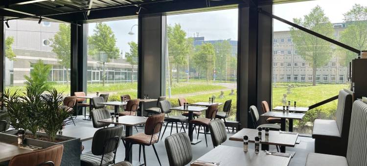 "OZO宾馆安塔雷斯机场"(OZO Hotels Antares Airport)图片