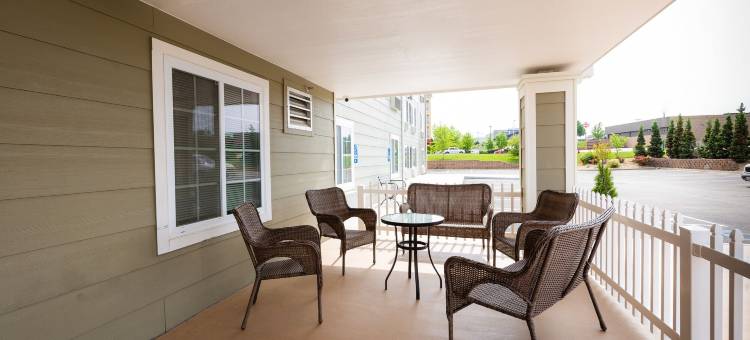 圣罗伯特-伦纳德伍德堡浩枫温德姆公寓(Hawthorn Extended Stay by Wyndham Saint Robert)图片