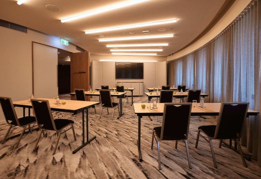 Crystalbrook Kingsley Hotel Overview