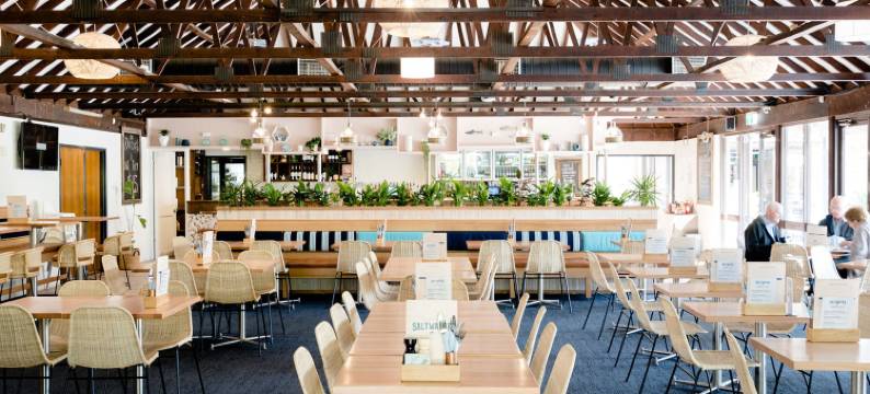 阿沃卡海滩酒店(Avoca Beach Hotel)图片