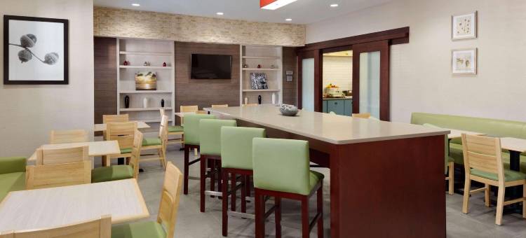 不伦瑞克I-95丽怡酒店(Country Inn & Suites by Radisson, Brunswick I-95, GA)图片