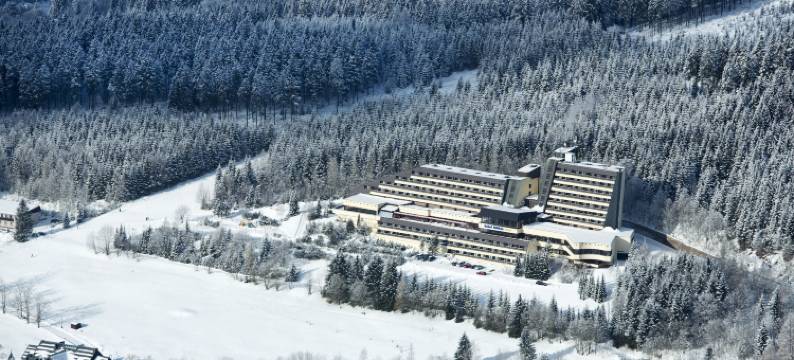 什平德莱鲁夫姆林霍拉尔奥雷阿度假酒店(Orea Resort Horal Špindlerův Mlýn)图片