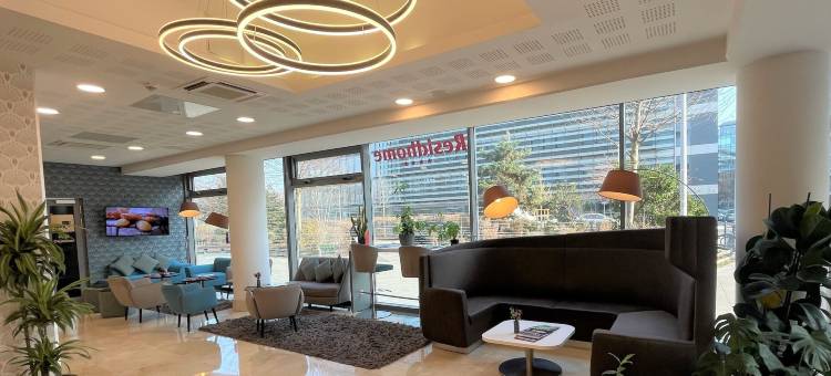 巴黎瑞熙侗伊西莱斯利诺酒店(Residhome Paris Issy les Moulineaux)图片
