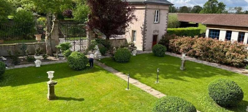 法伊鲁克斯城堡(Le Château de Failloux, Piscine intérieure)图片