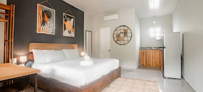 Selina River Venao图片