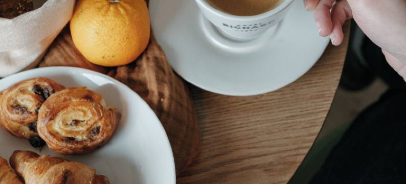 勒科罗特公寓酒店 - 自助入住(Appart'hôtel le Corot - Accès Autonome - Saint-Junien Centre)图片