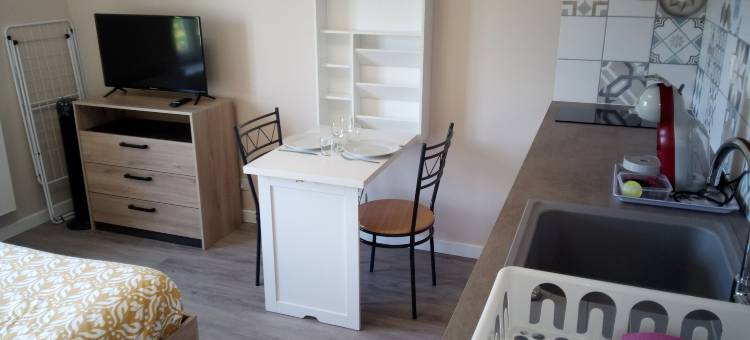 R & C - 室内和平静(R & C - Room & Calm)图片