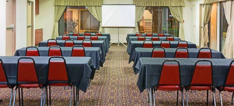 速8酒店-温德姆康拉德(Super 8 by Wyndham Conrad)图片