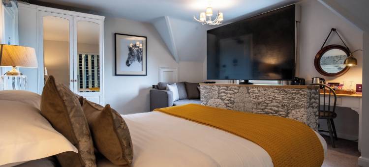 斯通豪斯苑酒店(Stonehouse Court Hotel - A Bespoke Hotel)图片