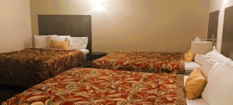 OYO 堪萨斯莱金家乡旅店汽车旅馆(HomeTown Inn by OYO Lakin, KS)图片