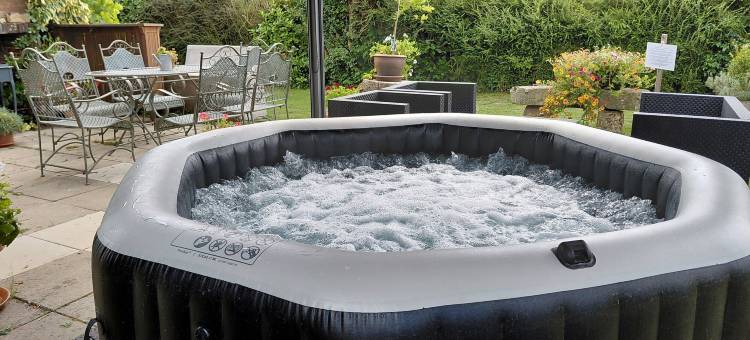 Maëlla别墅 - 膳宿公寓(Villa Maëlla en Normandie- Chambres Tout Confort - Spa)图片