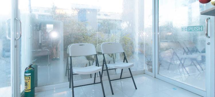 红多兹 @ 格兰德公寓式酒店 埃尔南·科尔特斯 Cebu(RedDoorz @ Grand Apartelle Hernan Cortes Cebu)图片