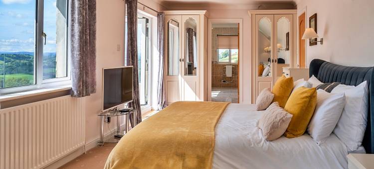 Cottage in Whitestone with Garden & Games Room图片