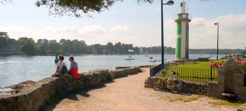 Apartment in Cornouaille near Sandy Beach图片