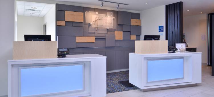 Holiday Inn Express & Suites Olathe West图片