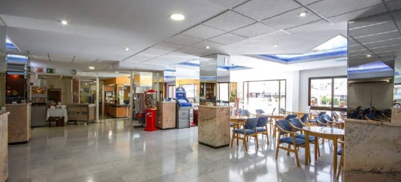 奥罗港口景观酒店(Port Vista Oro)图片